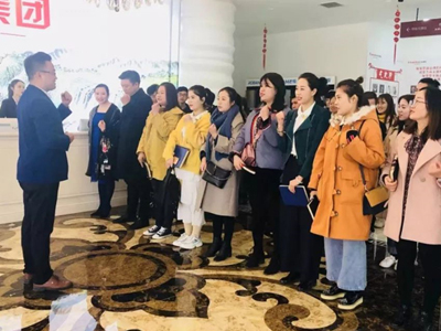 熱烈歡迎丨昌禾商學(xué)院，柔然彩虹隊(duì)光臨寧夏昌禾裝飾參觀學(xué)習(xí)！