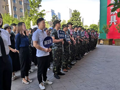 昌禾商學(xué)院丨8·15業(yè)績沖刺大會(huì)，凝心聚力，再創(chuàng)奇跡！